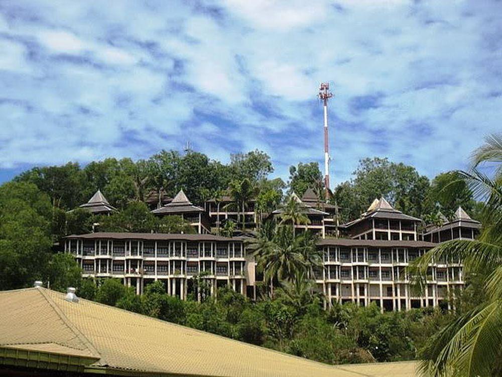 Damai Beach Resort Kuching Exteriör bild